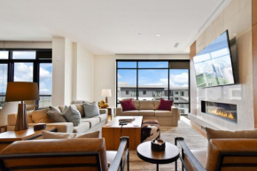 Stunning 4-BDR Penthouse with rooftop deck. Ski-inout access pool hot tubs 5-star amenities.